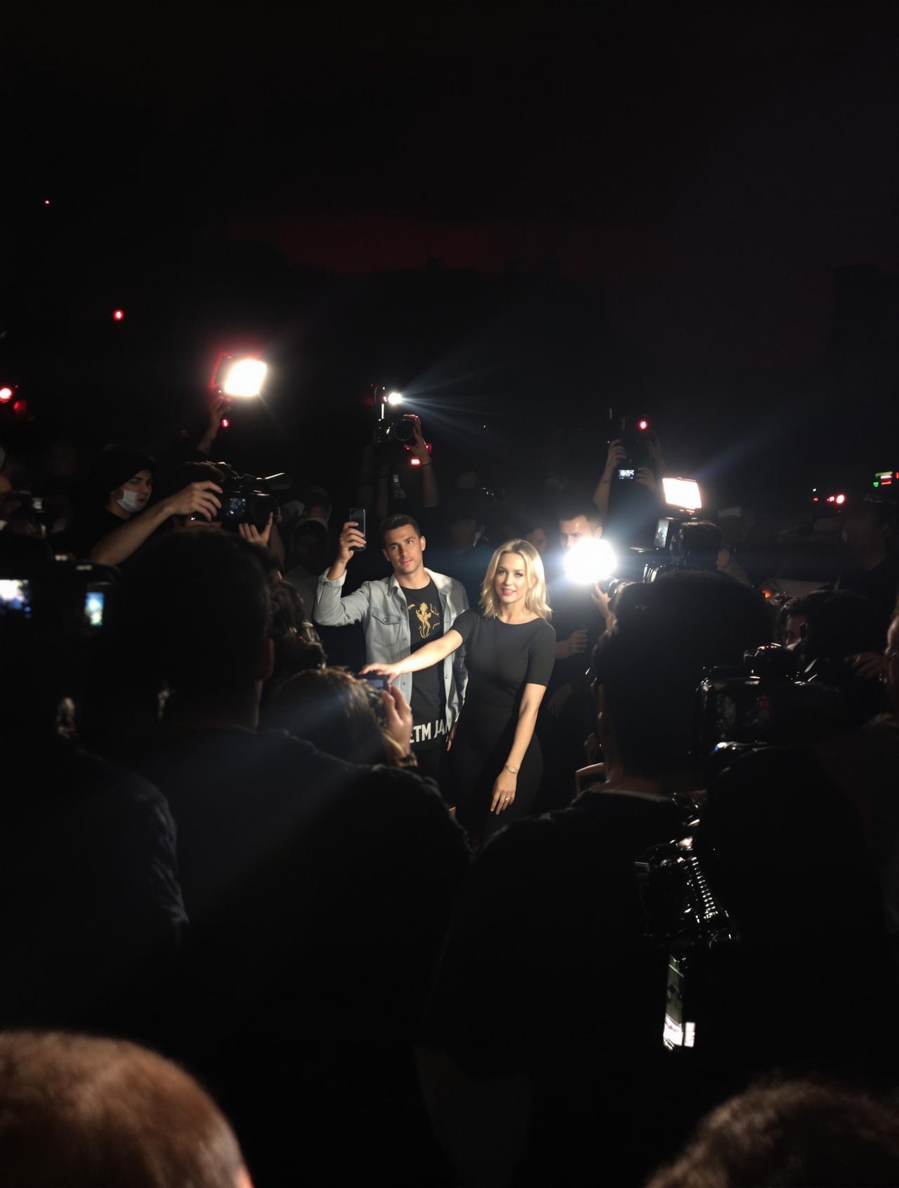 黑料视频9-深夜约会现场曝光-出轨瓜精选图片